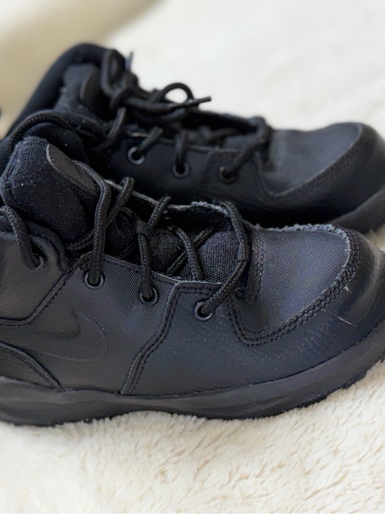 Nike Kids Black High-Top Lace-Up Sneakers